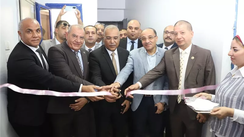 لتعزيز التواصل مع عمال الصعيد.. افتتاح مقر جديد للنقابة العامة للعاملين بالبترول في أسيوط 