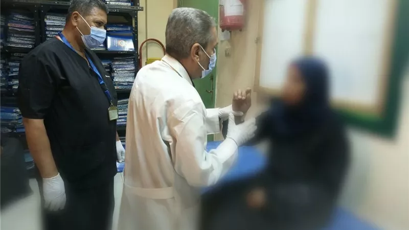 صحة المنيا تقدم 2967 خدمة طبية مجانية بقافلة «صفط الشرقية» 