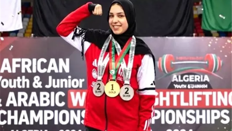 بطلة من الفيوم تحصد 9 ميداليات في بطولتي إفريقيا والعرب لرفع الأثقال بالجزائر