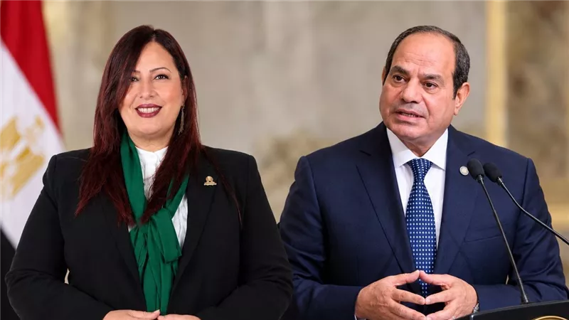 النائبة إليزابيث شاكر: جولة الرئيس السيسي الآسيوية تفتح آفاقا جديدة لتوطين الصناعة 