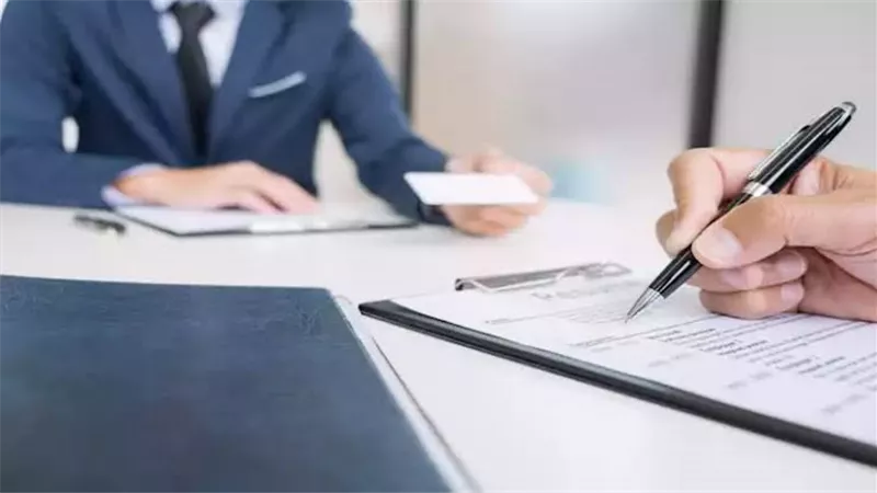 كيف تحصل على وظيفة حكومية؟.. الشروط القانونية للتعيين وفترة الاختبار والتعاقد