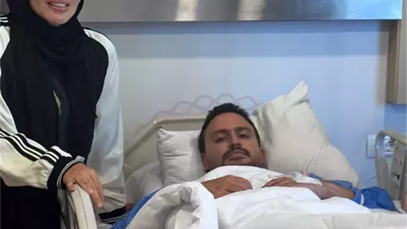 في أحدث ظهور بالحجاب.. مها الصغير تطلب الدعاء لابنها بعد نقله إلى المستشفى