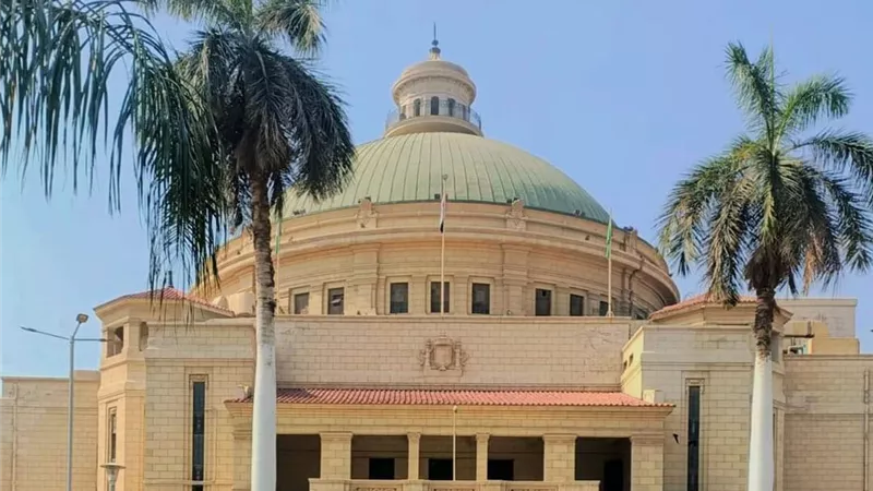 بالأسماء.. رئيس جامعة القاهرة يصدر قرارات جديدة لتعيين قيادات أكاديمية وإدارية