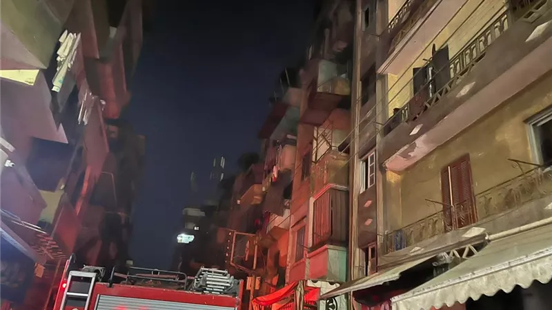 محافظ الدقهلية يتابع حريق كفر البدماص بالمنصورة ويوجه بالتأمين الكامل للمنطقة