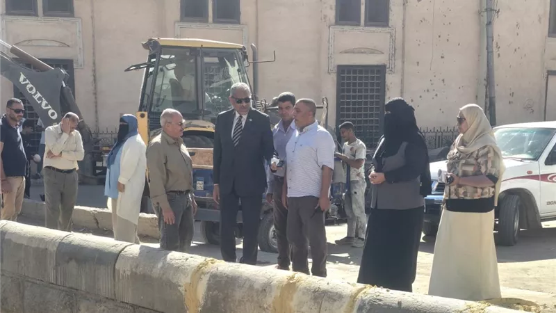 الفيوم تعيد تركيب الأحجار الساقطة من قنطرة خوند أصلباي الأثرية