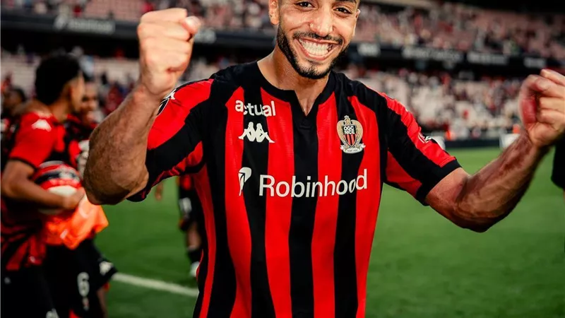 محمد عبدالمنعم على رأس تشكيل نيس أمام ليون بالدوري الفرنسي 