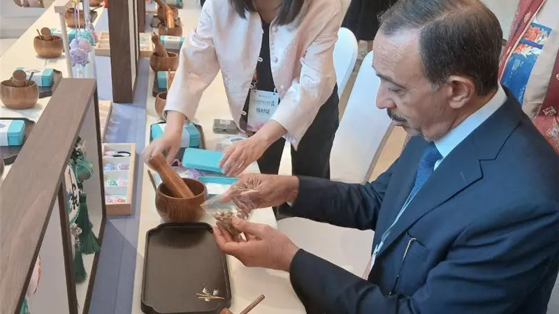 محافظ سوهاج يستعرض المقومات التاريخية للمحافظة في منتدى الحوار العالمي لرؤساء البلديات بالصين