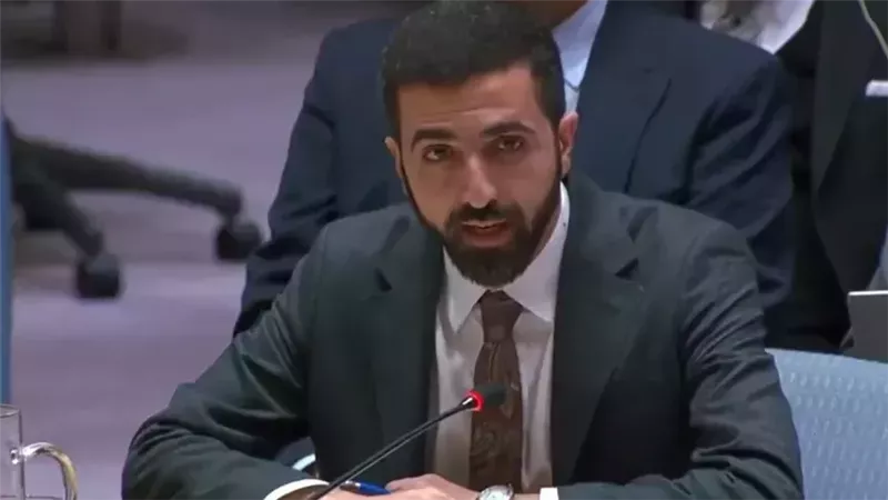 مندوب سوريا بالأمم المتحدة يدعو إلى شراكة دولية فعلية لدعم تعافي بلاده