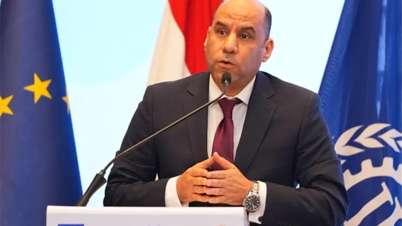 وزير العمل يطلق دليلًا جديدًا لتنظيم التشغيل بالخارج وحماية حقوق المصريين