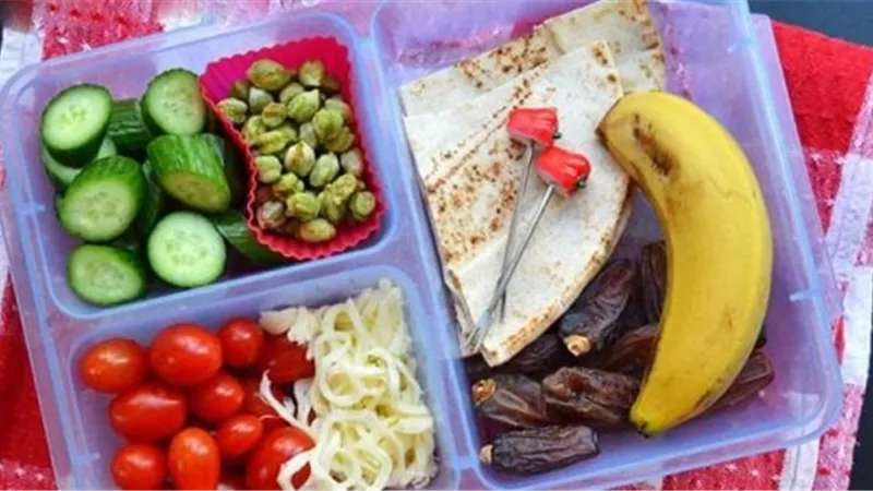 لانش بوكس متوازن للحامل.. 6 أفكار عملية تناسب ساعات العمل الطويلة