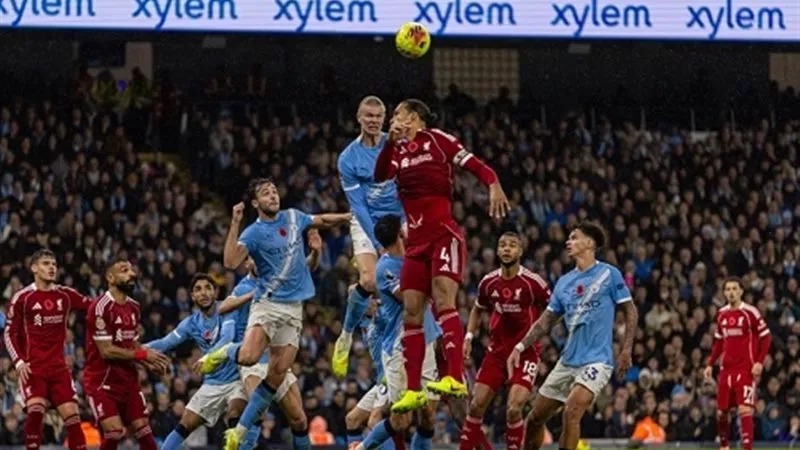 تشكيل مانشستر سيتي وليفربول في الدوري الإنجليزي.. كوماس يتحدى هالاند