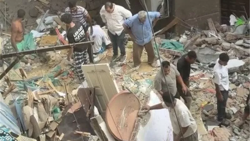 ارتفاع حصيلة مصابي عقار حدائق القبة المنهار إلى 6 أشخاص.. والحماية المدنية تبحث عن مفقودين 