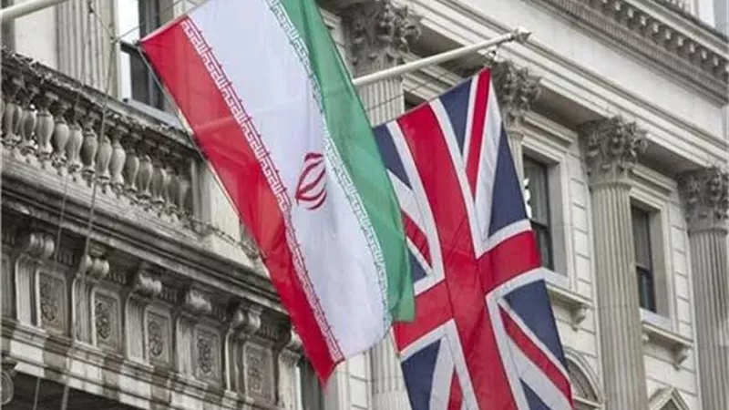 طهران تستدعي السفير البريطاني وتطالب لندن بأدلة على اتهامها بشأن قاعدة فيرفورد 