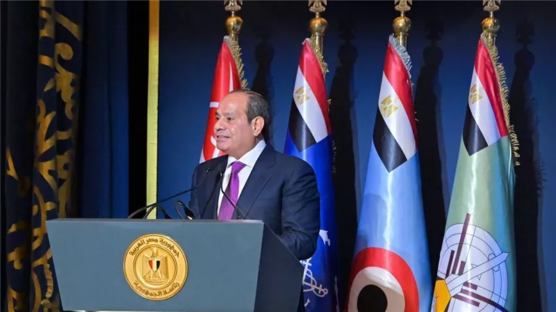 الرئيس السيسي: محاولات التأثير على وعي المواطنين وتزييف الحقائق لا تزال مستمرة حتى الآن
