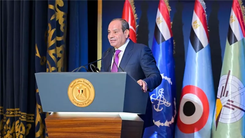 السيسي: أتطلع لأن يكون دخل كل مواطن كافيًا لتلبية احتياجات أسرته