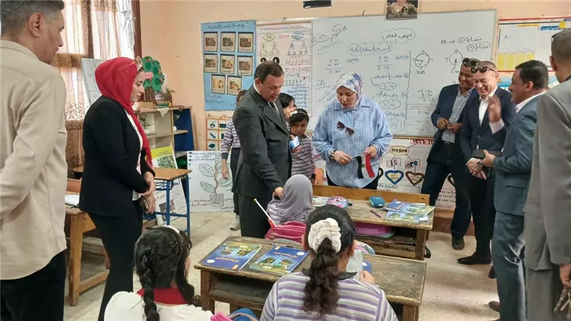 عصام عمارة يتابع مدارس بني سويف ويوجه بعلاج ضعف الطلاب