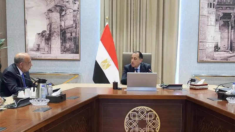 «مسيرة الطاقة المصرية» على طاولة رئيس الوزراء.. استعراض الإنجازات وخطط المستقبل
