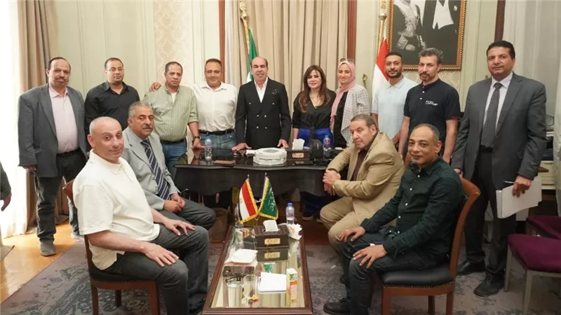 الوفد يواصل تلقي طلبات الترشح لانتخابات الهيئة العليا.. 104 أعضاء تقدموا بأوراقهم