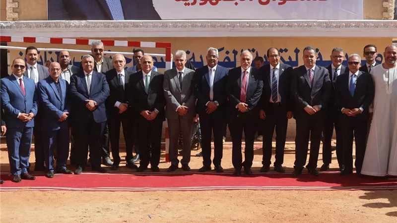 نائب محافظ سوهاج يشهد فعاليات مستقبل وطن لدعم الطلاب وتقديم الخدمات الطبية