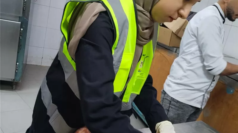سلامة الغذاء تحسم الجدل بشأن وجبات مستشفى الهلال بسوهاج: آمنة تمامًا