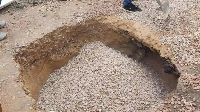 هبوط أرضي بشارع مجد العرب في سيدي بشر.. وتحرك عاجل للأجهزة التنفيذية