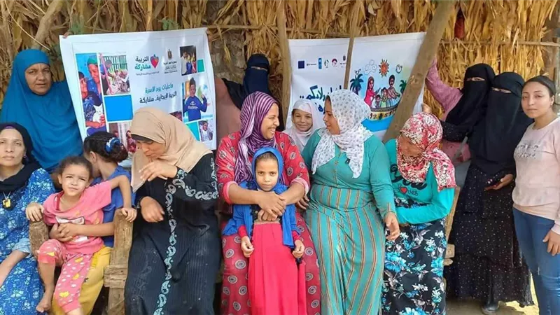 188 رائدة اجتماعية بالمنيا يشتكين من تدني المقابل المادي وكثرة الأعباء ويطالبن بتوفيق أوضاعهن الوظيفية