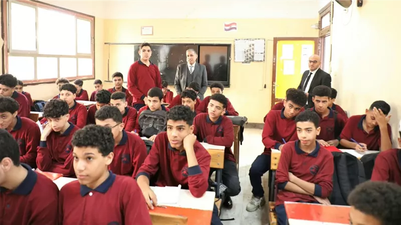 تعليمات حاسمة من وكيل تعليم الجيزة لضبط لجان الاختبارات الشهرية