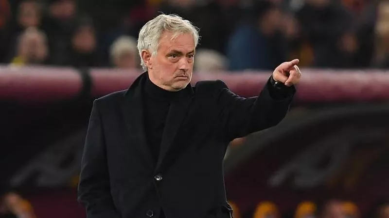  بيريز يجهز البديل المحتمل لخلافة مورينيو في ريال مدريد 