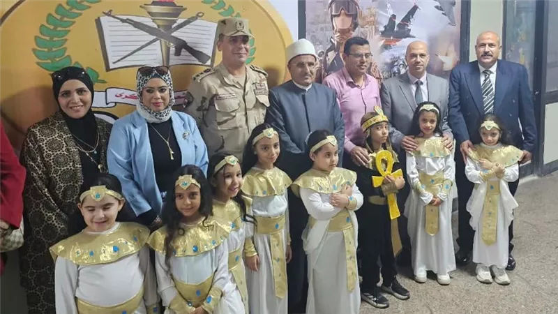 وفد منطقة الإسماعيلية الأزهرية يزور المستشار العسكري للمحافظة احتفالًا بذكرى انتصارات أكتوبر