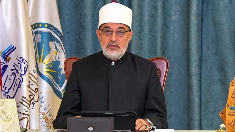 مفتي الجمهورية يثمن رعاية الرئيسين المصري والكازاخي لجامعة «نور مبارك» ودعم رسالتها 