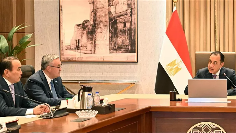 رئيس الوزراء: مصر مستعدة لتلبية احتياجات السوق الكازاخية من السلع المختلفة