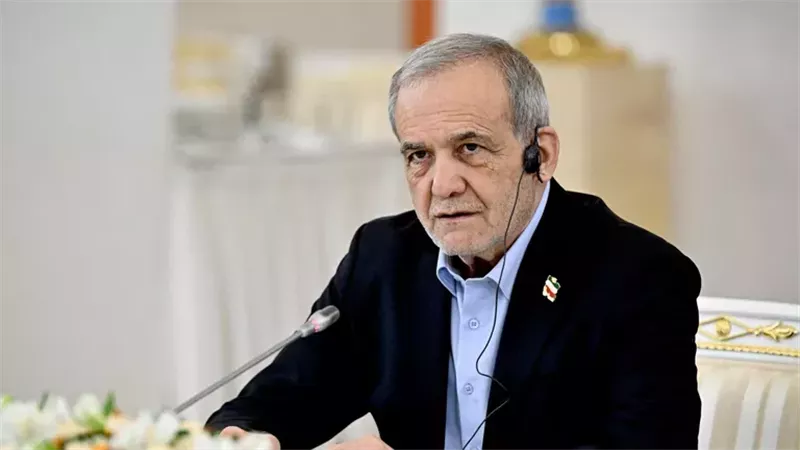 الرئيس الإيراني: قادرون على حل جميع المشاكل التي نواجهها في المنطقة دون تدخل الولايات المتحدة