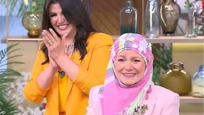 مشيرة إسماعيل : أنا معنديش فيس ولا واتس واللي يشتم حسابه مع ربنا