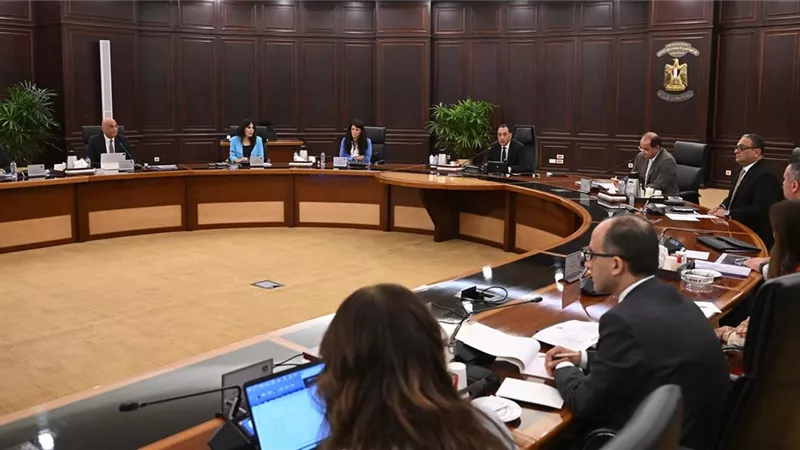 مجلس الوزراء يوافق على تخصيص أراضٍ لإقامة محطات تحلية مياه البحر