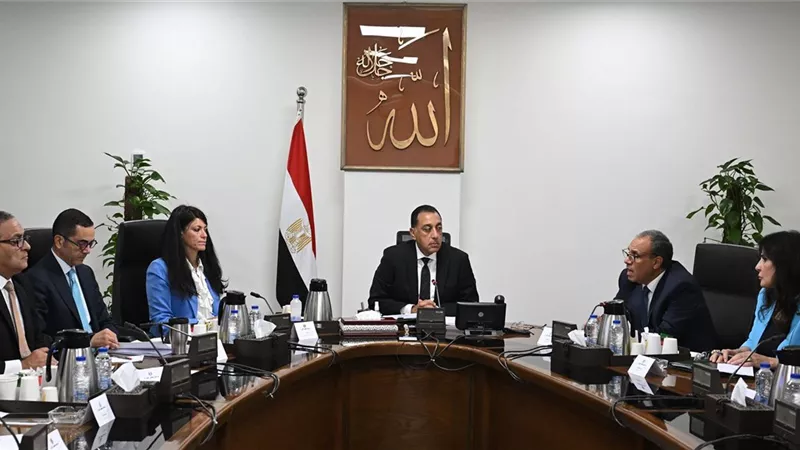 رئيس الوزراء يستعرض جهود تعميق التعاون الاقتصادي المصري الأمريكي