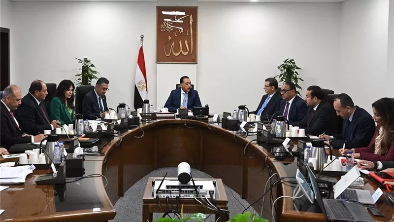 رئيس الوزراء يتابع جهود تطوير قطاع صناعة السكر في مصر وتعزيز الإنتاج المحلي