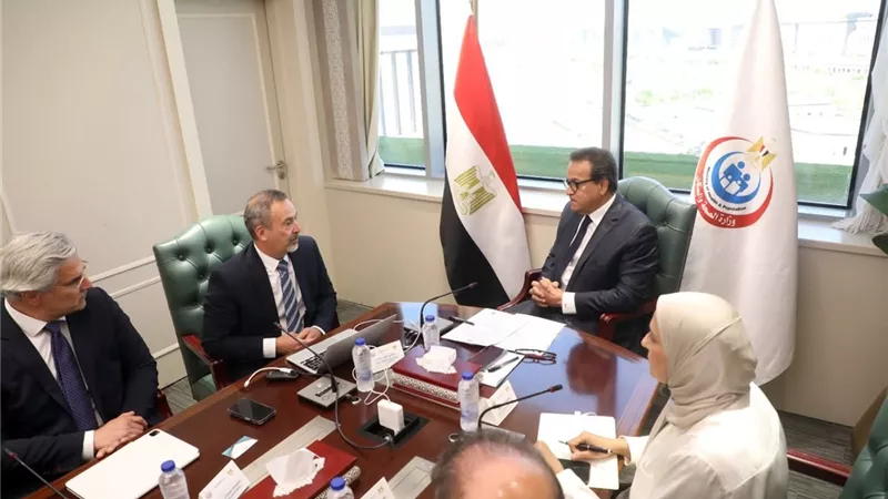 مصر تتجه لتصنيع تركيبات غذائية علاجية بالتعاون مع شركتين سويسرية وفرنسية