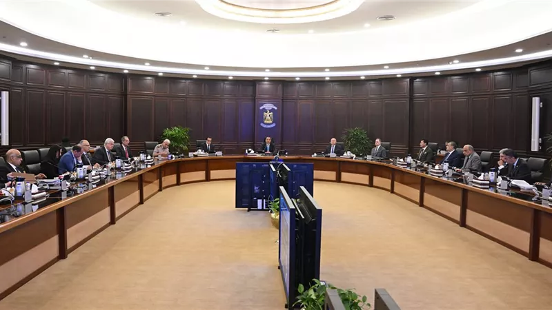 مجلس الوزراء يقرر إنشاء لجنة دائمة لمتابعة وتحليل المؤشرات الدولية 
