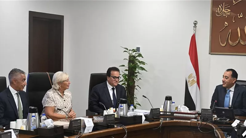 رئيس الوزراء يجتمع مع وكلاء الماركات العالمية لتشجيعهم على الاستثمار في مصر
