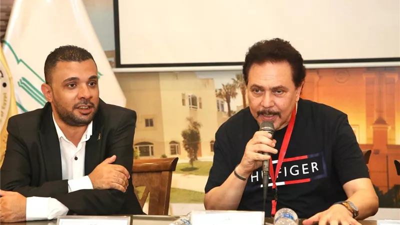 الفنان محمد رياض: اكتشاف تيارات فكرية جديدة في الكتابة يثري الساحة المسرحية