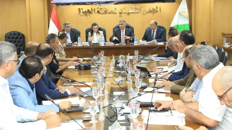محافظ الجيزة: الرد على 99.3٪ من شكاوى المواطنين و100٪ إنجاز وحل للشكاوي 