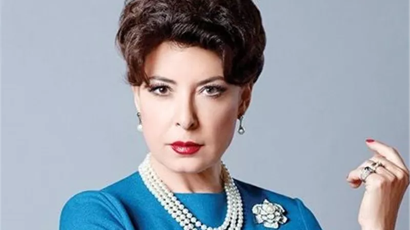أنوشكا: نفسي المسارح ترجع والناس تروح تاني تحترم خشبة المسرح 