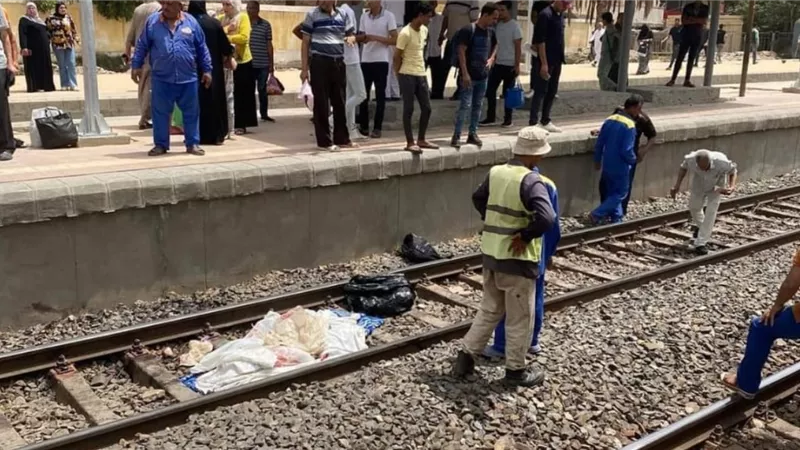 في مشهد مؤلم بمحطة إسنا.. مصرع أم أثناء وداع أبنائها تحت عجلات القطار