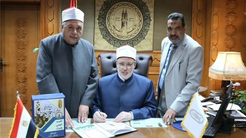 بالأسماء.. وكيل الأزهر يعلن أوائل 