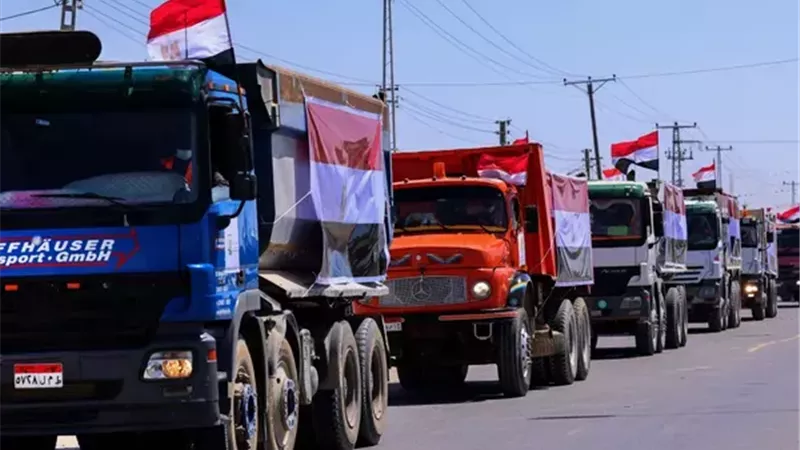 الهلال الأحمر: مصر أرسلت حتى الآن 35 ألف شاحنة تحمل 500 ألف طن مواد غذائية لقطاع غزة