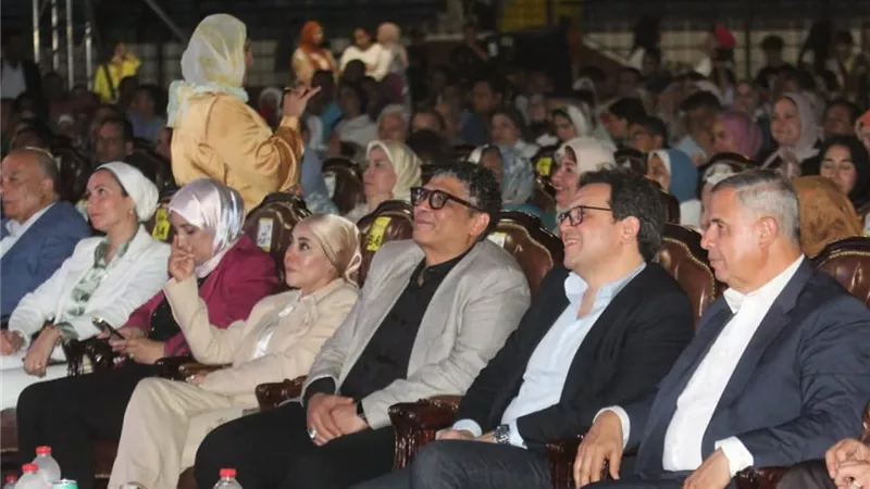 لأول مرة.. وزير الثقافة ومحافظ الإسكندرية يفتتحان فعاليات المهرجان الصيفي للأوبرا