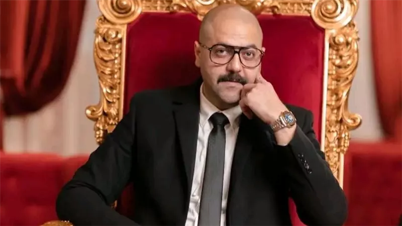 «أنياب الباز».. كيف يصفي «رجل الكباب» خصومه إلكترونيا؟