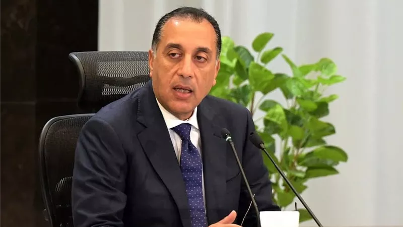 رئيس الوزراء: مصر لم تتوان يوما واحدا عن إدخال المساعدات لأهالينا في فلسطين
