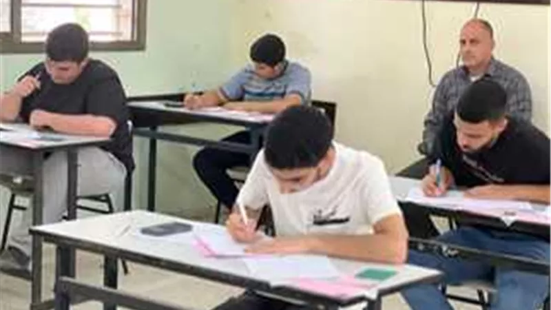 الطلاب تسلموا امتحانات غير مخصصة لأقسامهم.. أزمة داخل لجنة بالدبلومات الفنية في الجيزة