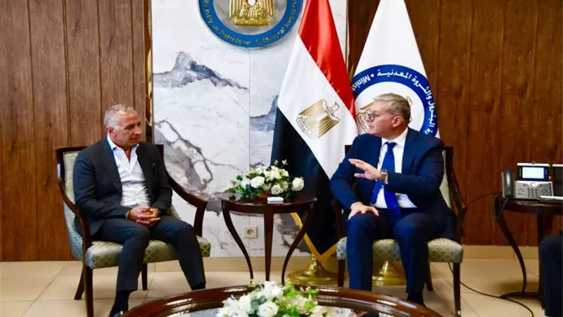مجمع الصناعات الفوسفاتية بالعين السخنة.. تفاصيل تعاون “البترول” و